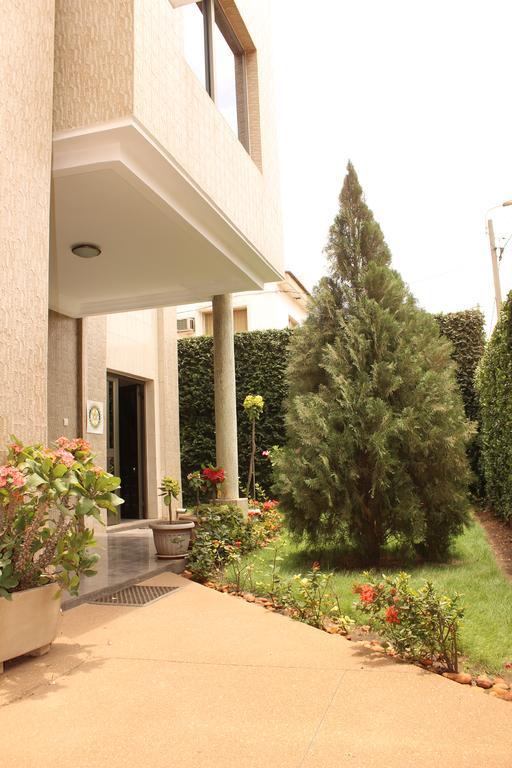 Hotel Residence Flamani Lomé Exterior photo