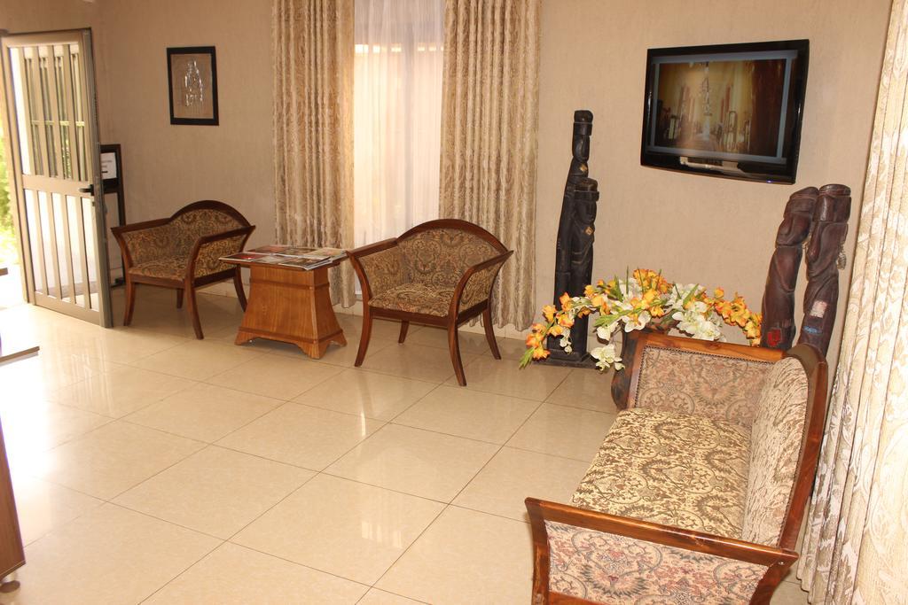 Hotel Residence Flamani Lomé Exterior photo