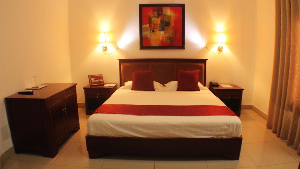 Hotel Residence Flamani Lomé Exterior photo
